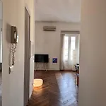 Pergolesi Nest - Authentic - Station Apartament