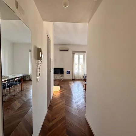 Pergolesi Nest - Authentic - Station *