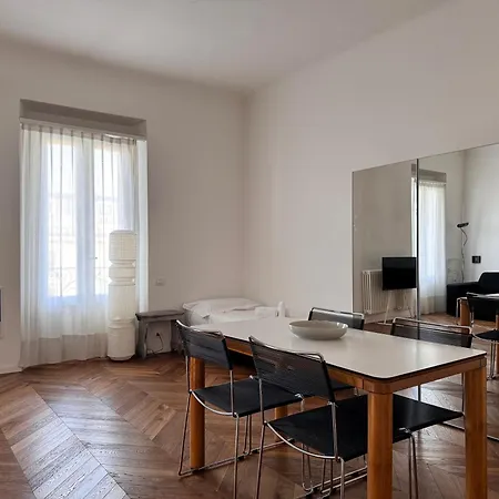 Pergolesi Nest - Authentic - Station * Μιλάνο